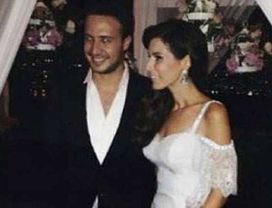 Hatice Şendil ve Burak Sağyaşar nişanlandı