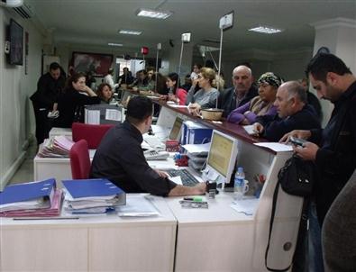 Salihli Sgk’da 20 Günde 2 Binden Fazla Vatandaşın İşlemleri Gerçekleştirildi