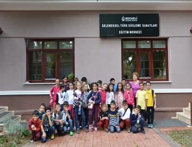 Minikler, Türk Süsleme Sanatları Merkezi’ni Gezdi