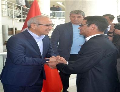 Bakan Elvan Konya’da Bayramlaştı