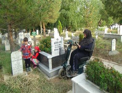 Erzincan Terzibaba Mezarlığında Akülü Araç Hizmeti
