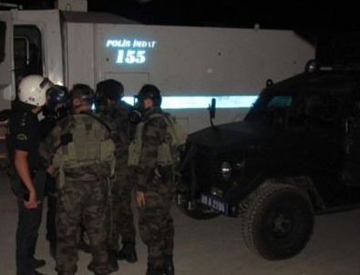 İstanbul'da 98 gösterici gözaltına alındı