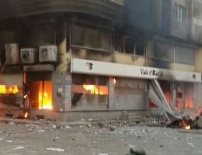 Kobani eylemlerinde ölü sayısı 15'e çıktı