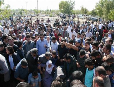 Diyarbakır’daki Olaylarda Hayatını Kaybedenlerin 4’ü Toprağa Verildi