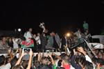 İzmir'e Kupa Getiren Karşıyaka'ya Coşkulu Kutlama