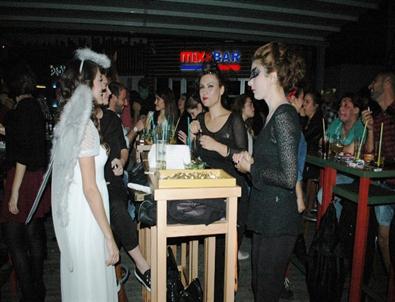 Turizime Destek İçin Cadı Oldular