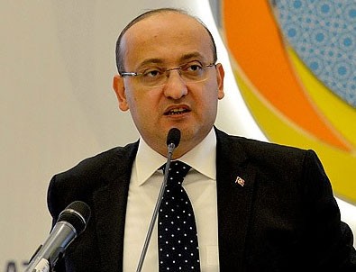 Yalçın Akdoğan'dan sert sözler