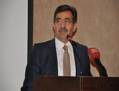 Bakan Güllüce’den Esprili Amerikan Tarihi Yorumu