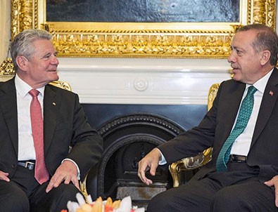 Gauck’a dış politikada konuşma yasağı