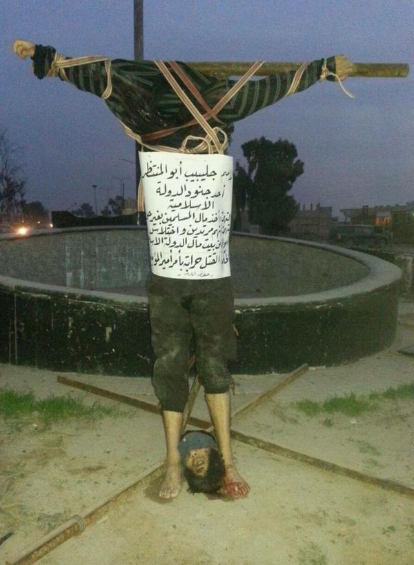 IŞİD'ten Rakka'da akıl almaz iç infaz!