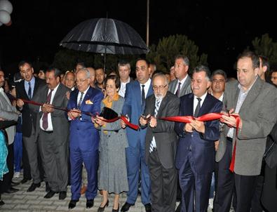 Tarsus'ta Yaşlılar Erinç Evi ve Ülker Aydın Parkı Açıldı