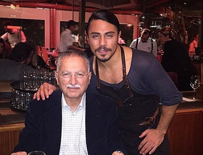 Ekmeleddin İhsanoğlu Nusret'e et yemeye gitti