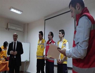 Erzincan 112 Ekipleri Ambulans Rallisinde İlk Üçe Girdi