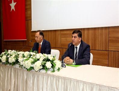 Kaymakam Dursun ve Başkan Fadıloğlu Muhtarlarla Bir Araya Geldi