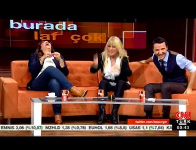 Pakize Suda stüdyoyu kahkahalara boğdu