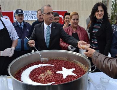 Salihli Belediyesi Aşure Etkinliği Düzenledi