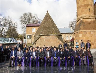 Ahlat’ta Kültür ve Taziye Evi İle Kız Kur’an Kursu Açıldı