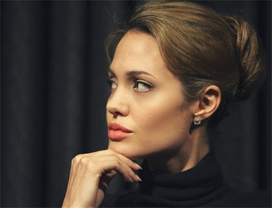 Angelina Jolie oyunculuğu bırakıyor