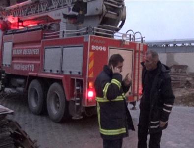 Bilecik'te Fabrika Bacasından Çıkan Duman Polis ve İtfaiyeyi Alarma Geçirdi