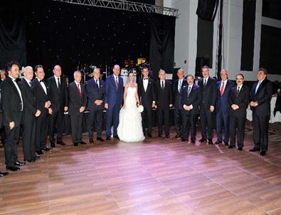 5 Adana Valisini Buluşturan Düğün