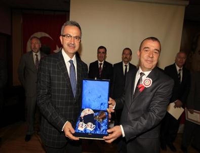 Başkan Köşker’den Öğretmenlere Jest!