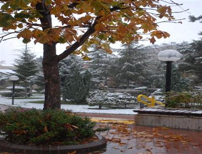 Burdur'a 30 Yıl Sonra Kasım Ayında Kar Yağdı