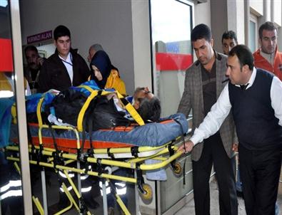 Minibüs Üzerinden Geçti