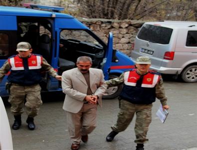 Sivil Jandarmaya İsmini Söyleyince Yakayı Ele Verdi