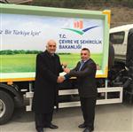 İDRİS GÜLLÜCE - Belediye İkinci Aracını Teslim Aldı