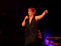 SEZEN AKSU - Önce mektup şimdi ziyaret