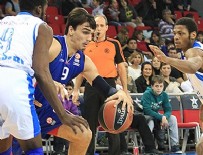 Anadolu Efes'ten Sassari'ye Fark Attı!