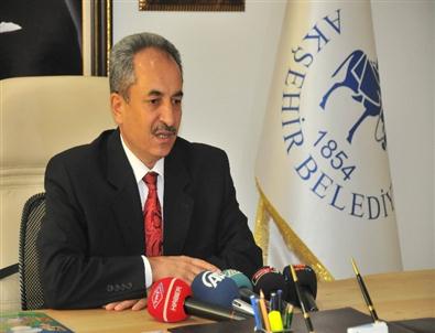 Başkan Akkaya 17 Kişinin Öldüğü Kazayı Değerlendirdi