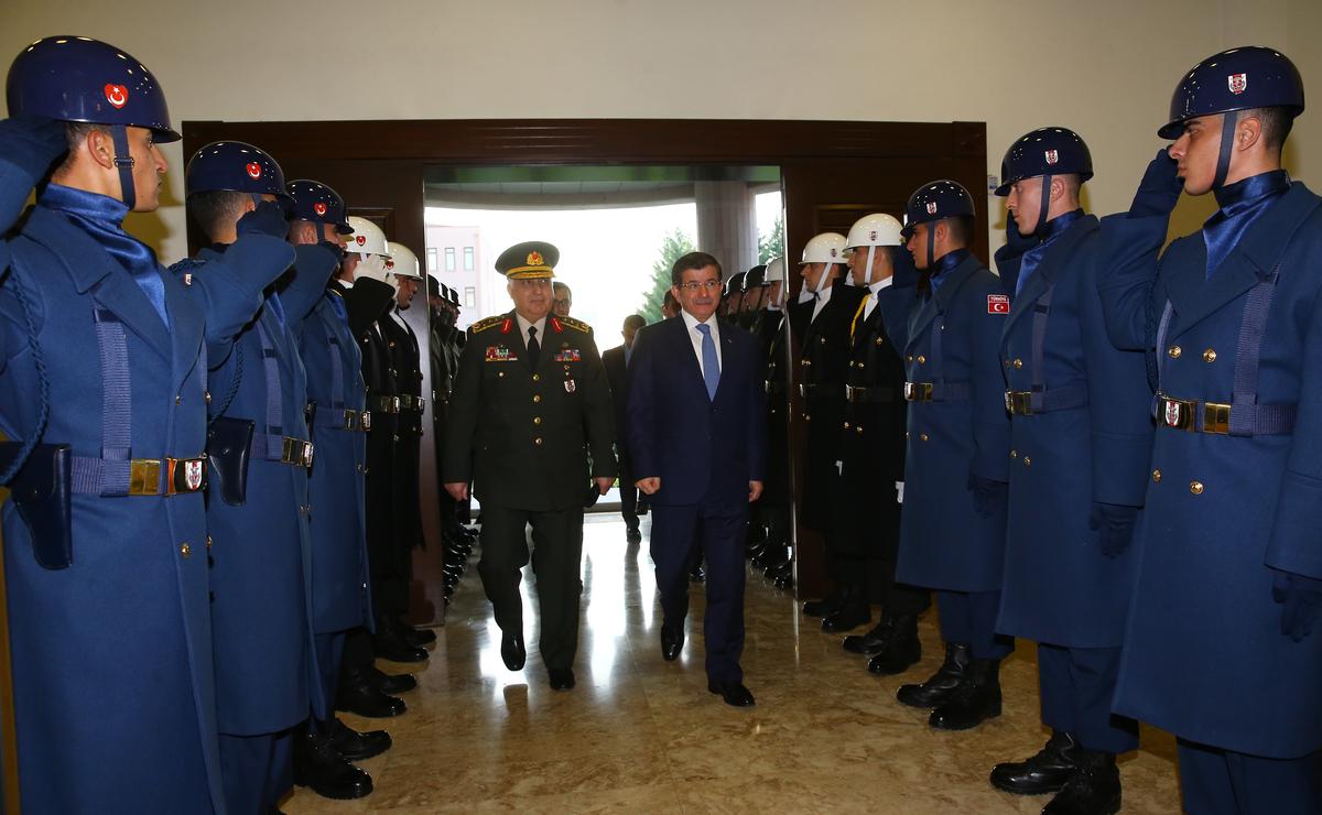 Davutoğlu'ndan önemli açıklamalar