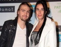 LAMBORGHINI - Caner Erkin, eşi Asena’ya Lamborghini Huracan aldı