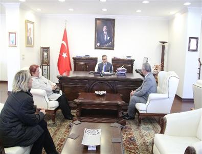 Düzceli Abhazlar Vali’yi Ziyaret Etti