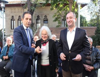 65 Yaş Üstü Vatandaşlara Kartları Teslim Edildi