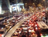 CNN - İstanbul trafiğinin yıllık maliyeti 6 milyar