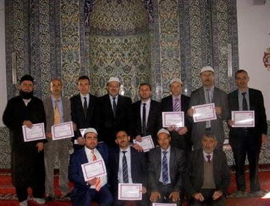 Keles'te Ezan Okuma Kursu