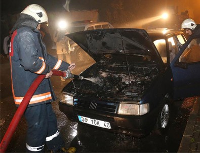Bir gecede 10 araç kundaklandı