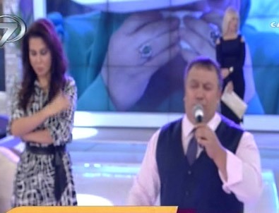 İsmail Türüt söyledi, stüdyo ağladı