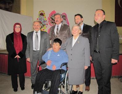 Vezirköprü’de 40 Engelliye Tekerlekli Sandalye