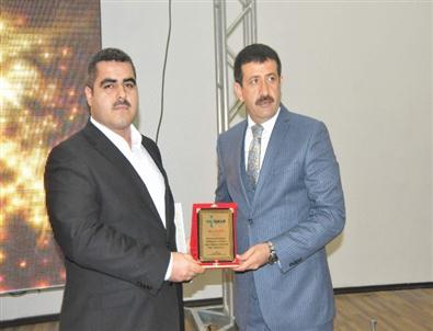 İş-kur’dan Dedaş’a Plaket