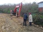 KIRAZLı - Akçakoca'da Heyelanın Bozduğu Köy Yolları Onarılıyor