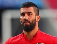 Arda Turan, Serenay Sarıkaya ile tanışmak istiyor