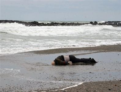 Denizde Kaybolan Balıkçının Cesedi Kıyıya Vurdu