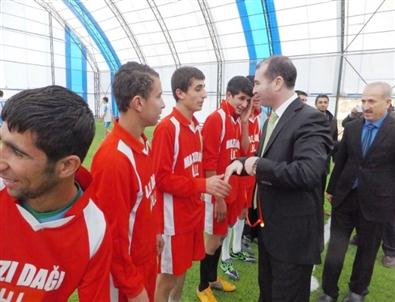 Mazıdağı’da Halı Saha Futbol Turnuvası Düzenlendi