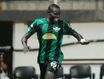 LOKOMOTİF MOSKOVA - Oumar Niasse Galatasaray için Türkiye'de