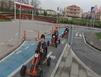 Öğrenciler Serdivan Trafik Parkı Gezdiler