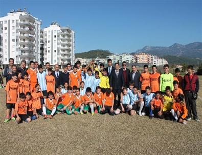 Yıldız Erkekler Şampiyonu Toros Ortaokulu Oldu