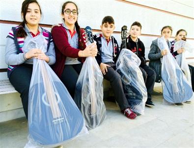 Açmaya Kıyamadılar